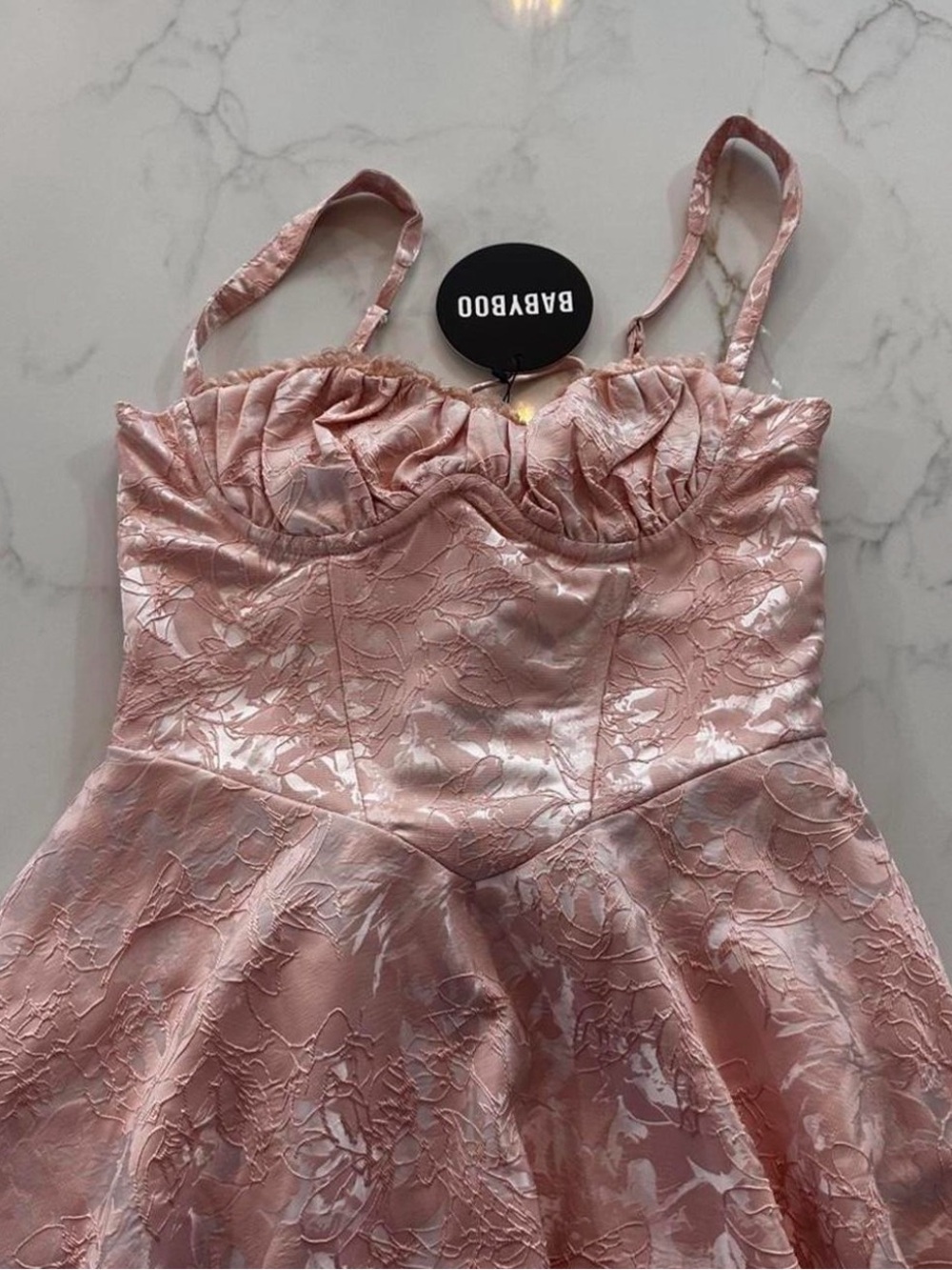 Elegant Blush Pink Midi Dress with Structured Bodice - Picture 2 of 4